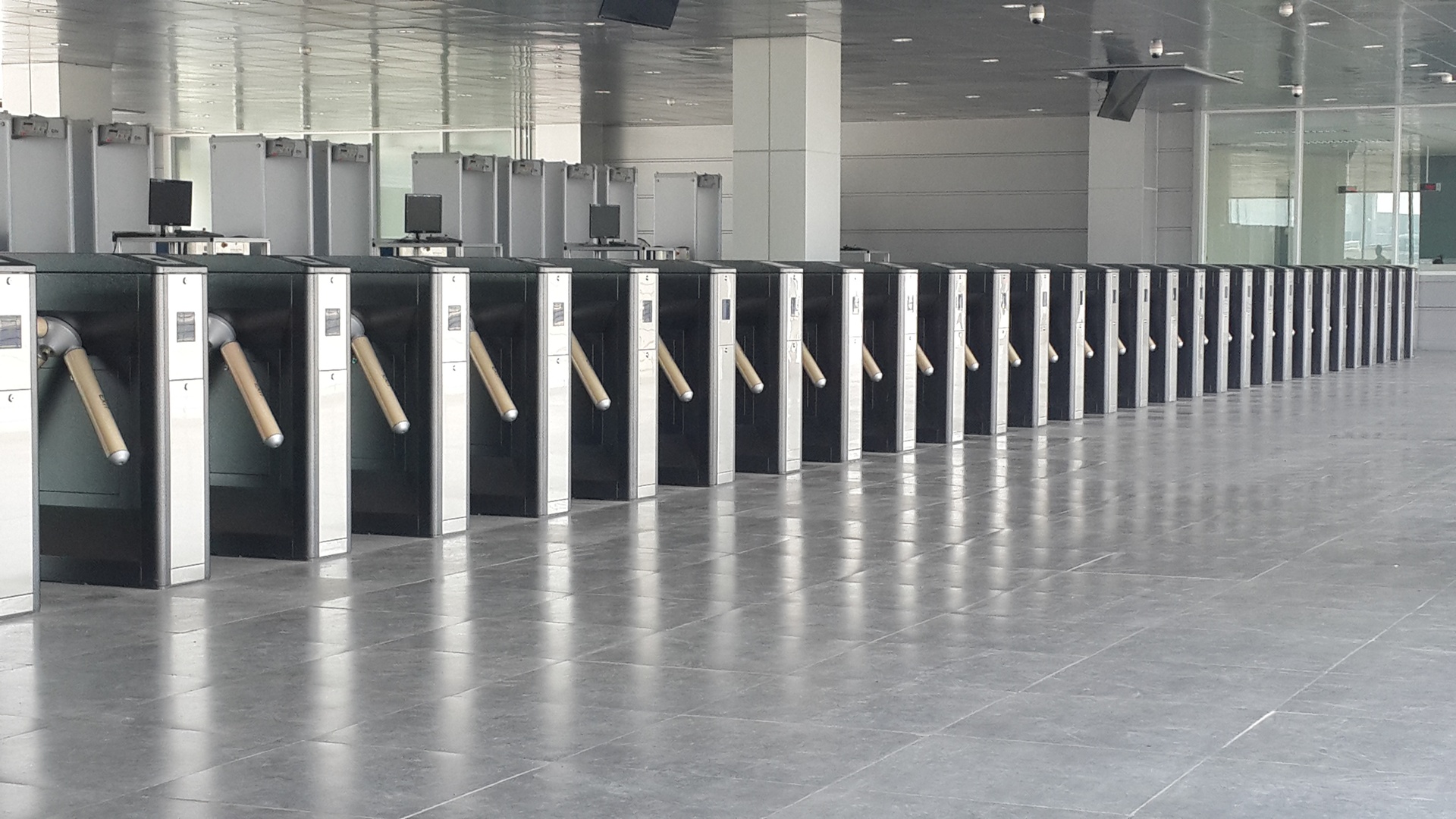 베트남 턴스타일 게이트 설치