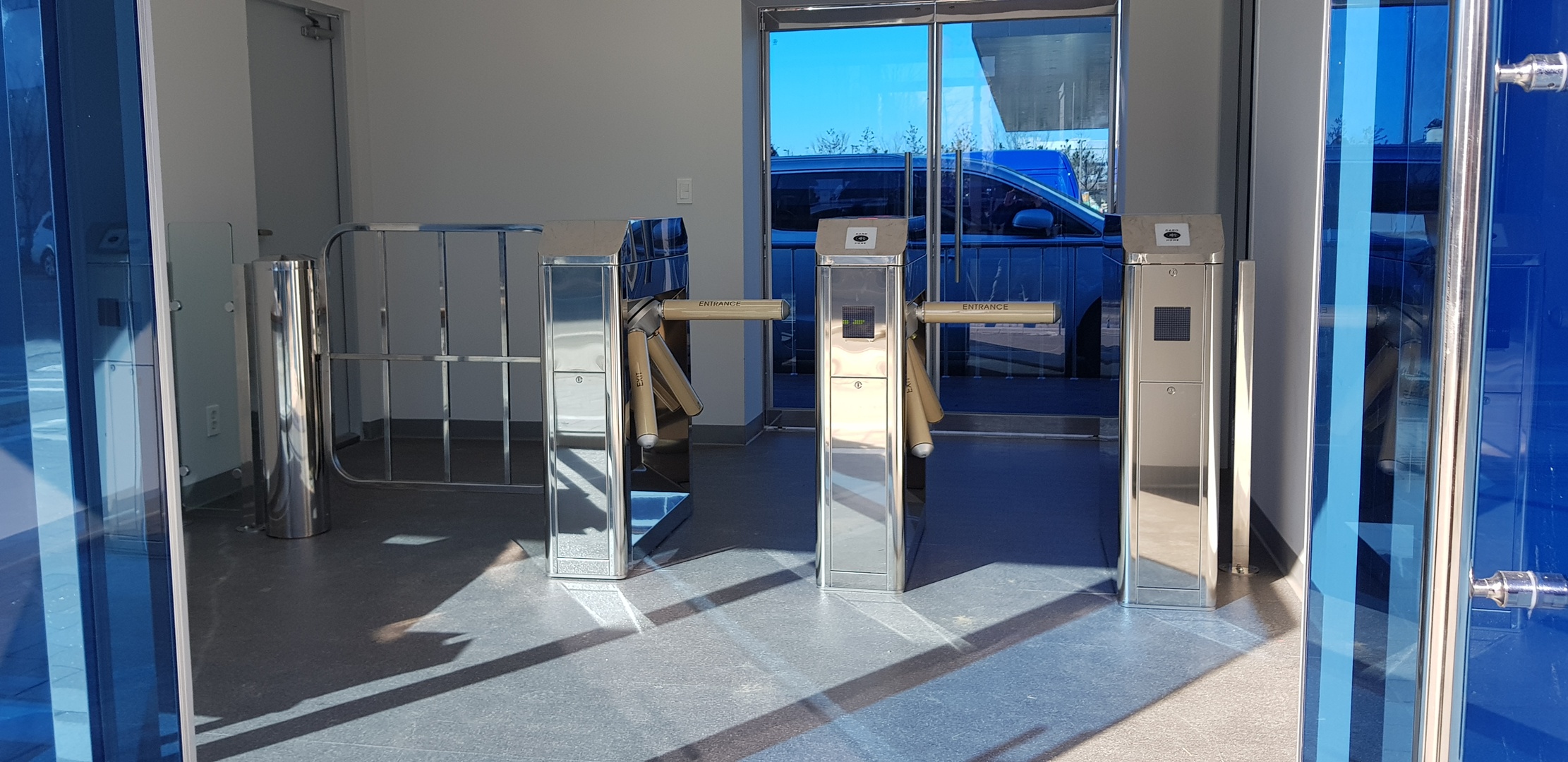 송도00엘리베이터 턴스타일 게이트 설치