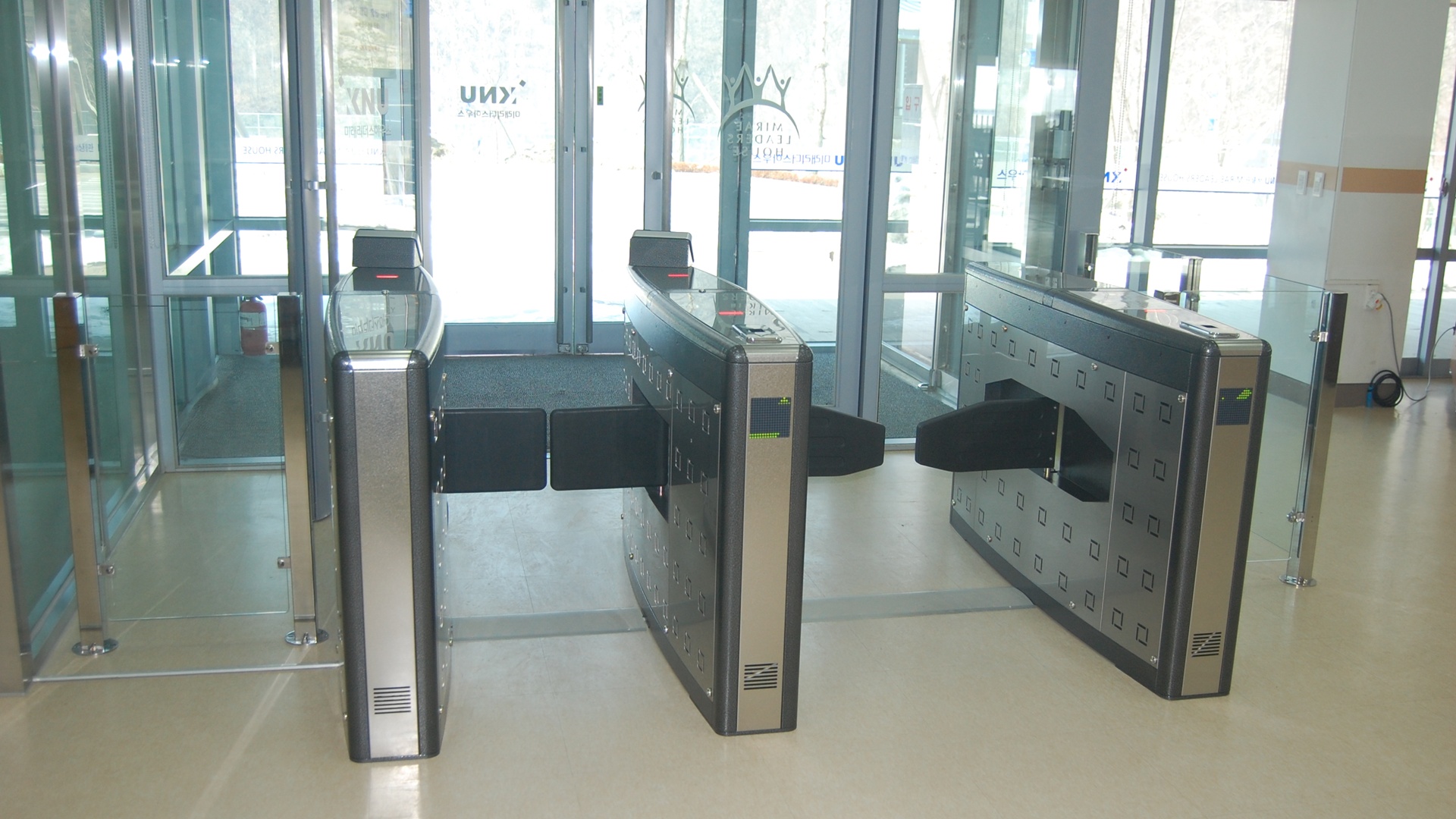 강원대학교 00캠퍼스 플랩게이트 설치